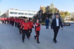 濱州實(shí)驗(yàn)學(xué)校開展主題活動 走進(jìn)華紡感受創(chuàng)造